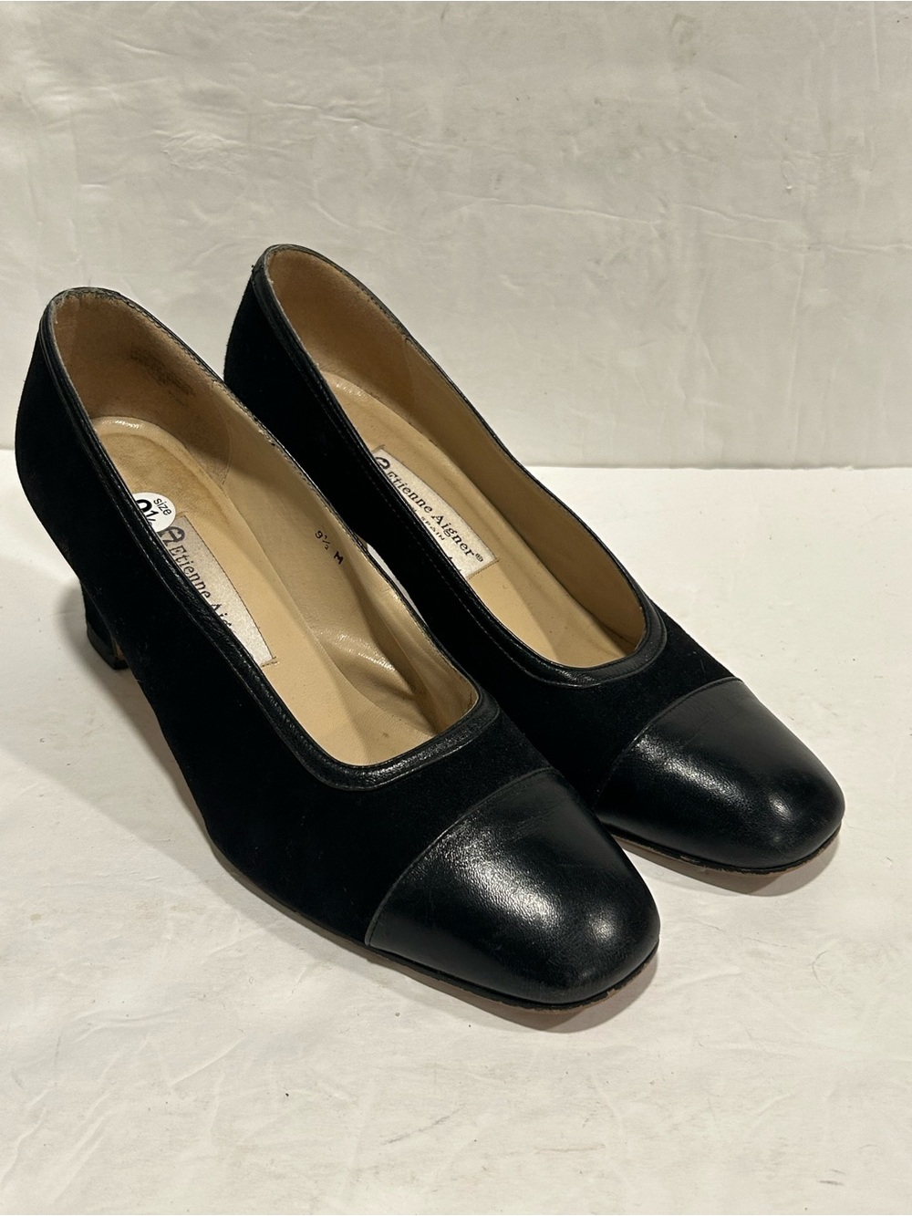 Vintage Etienne Aigner Bristol Black Suede & Leather Cap Toe Pumps Spain 9.5M